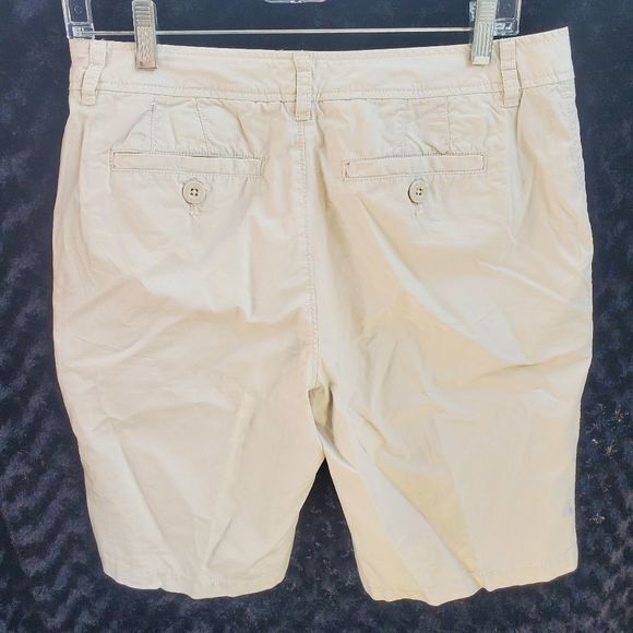 Bass G.H. Bass & Co. Khaki Shorts Chino Casual Everyday Size 8 - Picture 7 of 7